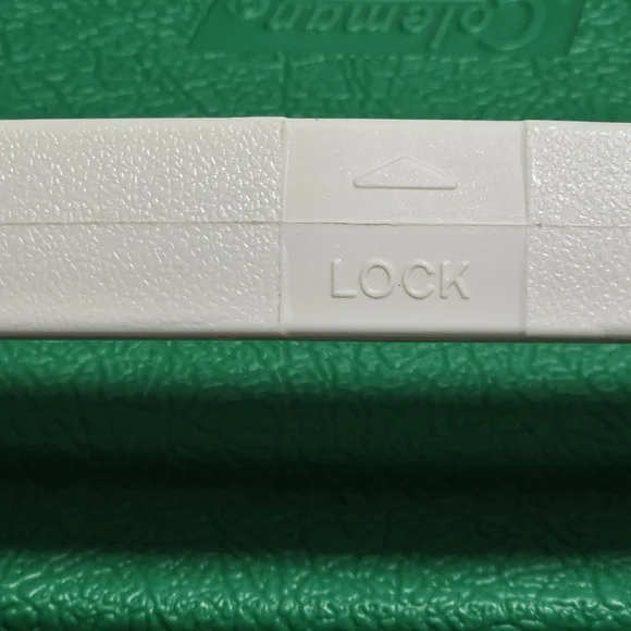 Colman Oscar Cooler Vintage #5274 White Green Lid 14x9.5x15 1983 EUC - Picture 10 of 13